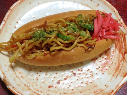 ゴーヤとエノキの焼きそばパン【炭水化物☆最高！】